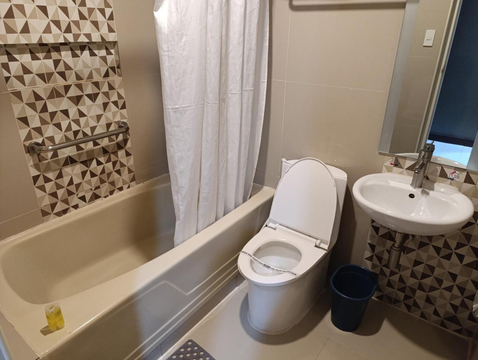 Hotel Sogo Quirino Манила Екстериор снимка