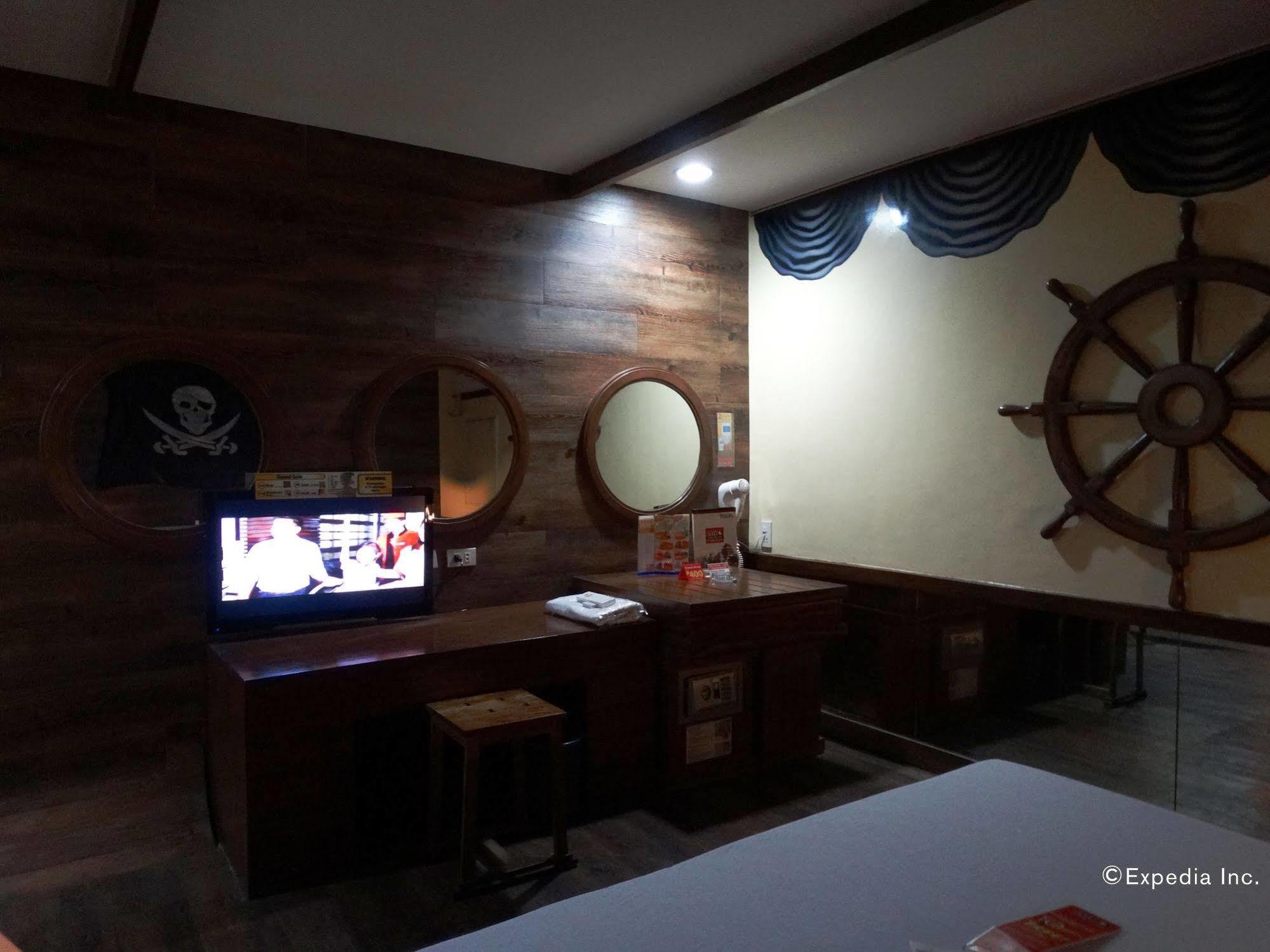 Hotel Sogo Quirino Манила Екстериор снимка